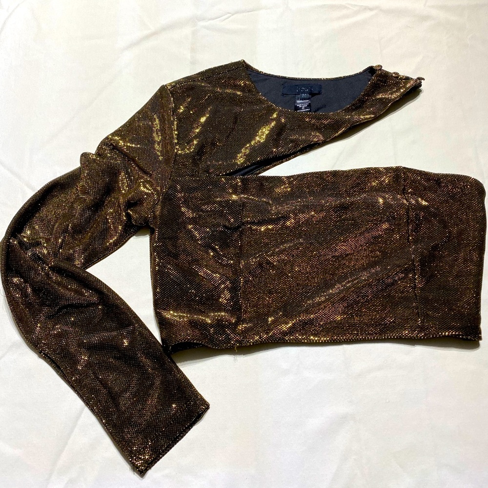 Revolve Hours gold top